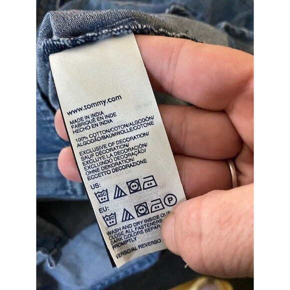 Tommy Hilfiger Womens Sz M Blue Chambray Button-Up Casual Long Sleeve Shirt - Picture 11 of 11